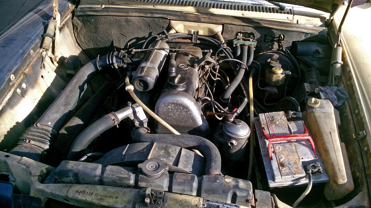car engine, engine compartment, old-3225408.jpg